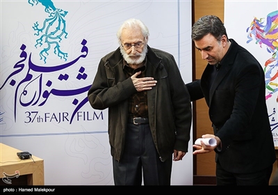 ابراهیم داروغه‌زاده دبیر سی‌وهفتمین جشنواره فیلم فجر و جمشید مشایخی