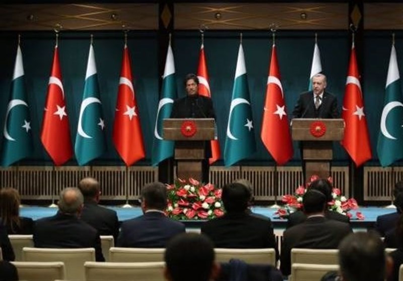 پاکستان داعش کیخلاف جنگ میں ترکی کے ساتھ ہے: وزیراعظم عمران خان