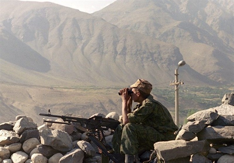 تبادل آتش در مرز مشترک با افغانستان جان یک نظامی تاجیکستانی را گرفت