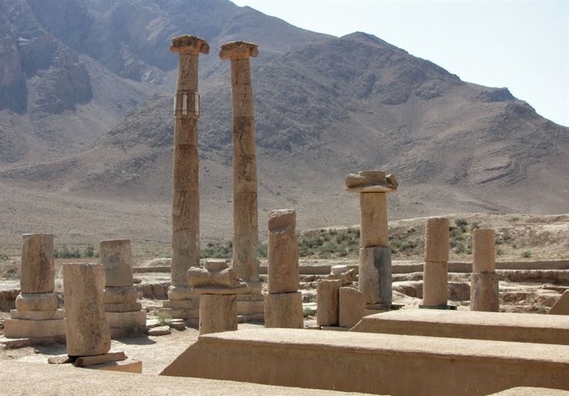 Khorheh Temple: Archaeological Site in Iran