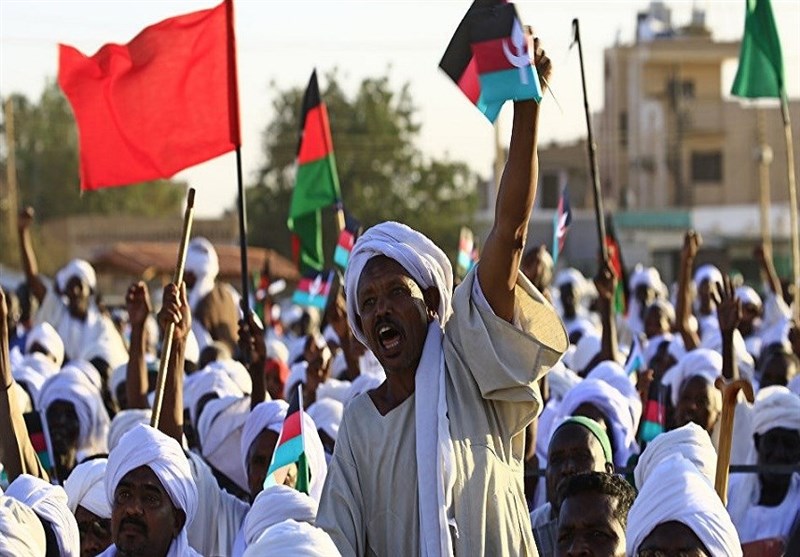 تحولات آفریقا:درخواست النهضه برای دعوت اسد به تونس؛ تظاهرات در سودان ادامه دارد
