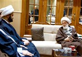 امین عام النجباء یلتقی ایة الله الشیخ عیسى قاسم فی النجف الاشرف