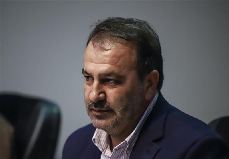 حکم استاندار فارس توسط وزیر ورزش به عنوان رئیس شورای عالی ورزش همگانی صادر شد