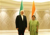 ظریف با وزیر خارجه هند دیدار کرد +فیلم