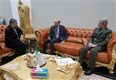 وزیر الدفاع الایرانی یصل الى نواکشوط