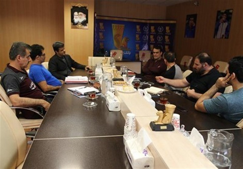 برگزاری جلسه هماهنگی آماده‌سازی تیم ملی کشتی آزاد