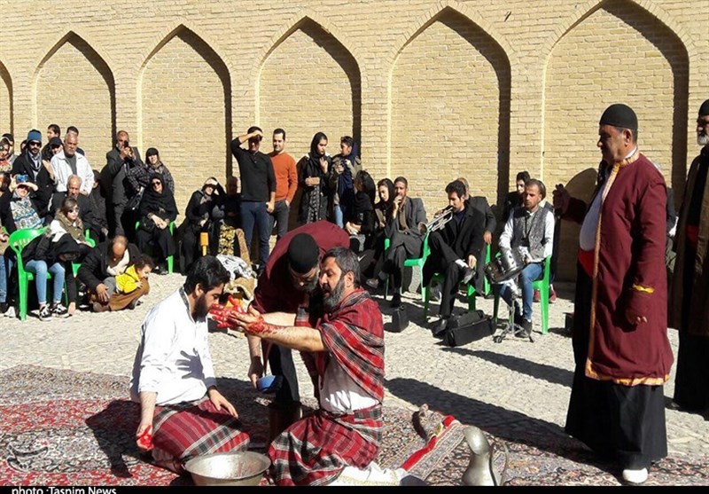 کاشان|نمایش نامه قتل امیرکبیر در باغ فین کاشان برگزار شد+تصاویر