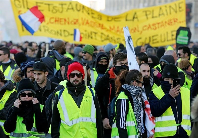 Gilets Jaunes Protesters Stage 9th Round of Demonstrations in France (+Video)