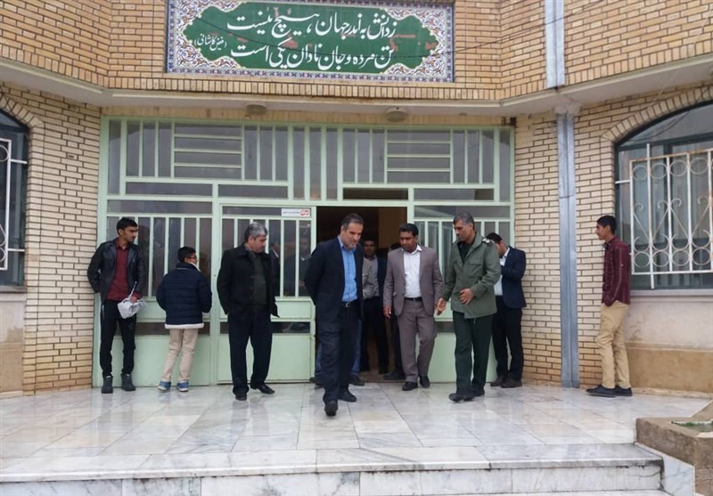 روسای سازمان بسیج سازندگی و جامعه پزشکی فارس از مناطق محروم رستم بازدید کردند