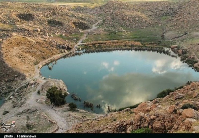 وضعیت بحرانی تالاب‌های 11000 ساله ایران؛ مسئولان برای نجات تالاب‌های لرستان کاری نمی‌کنند