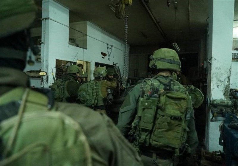 زخمی شدن 14 نظامی صهیونیستی در عملیات یک فلسطینی در قدس اشغالی