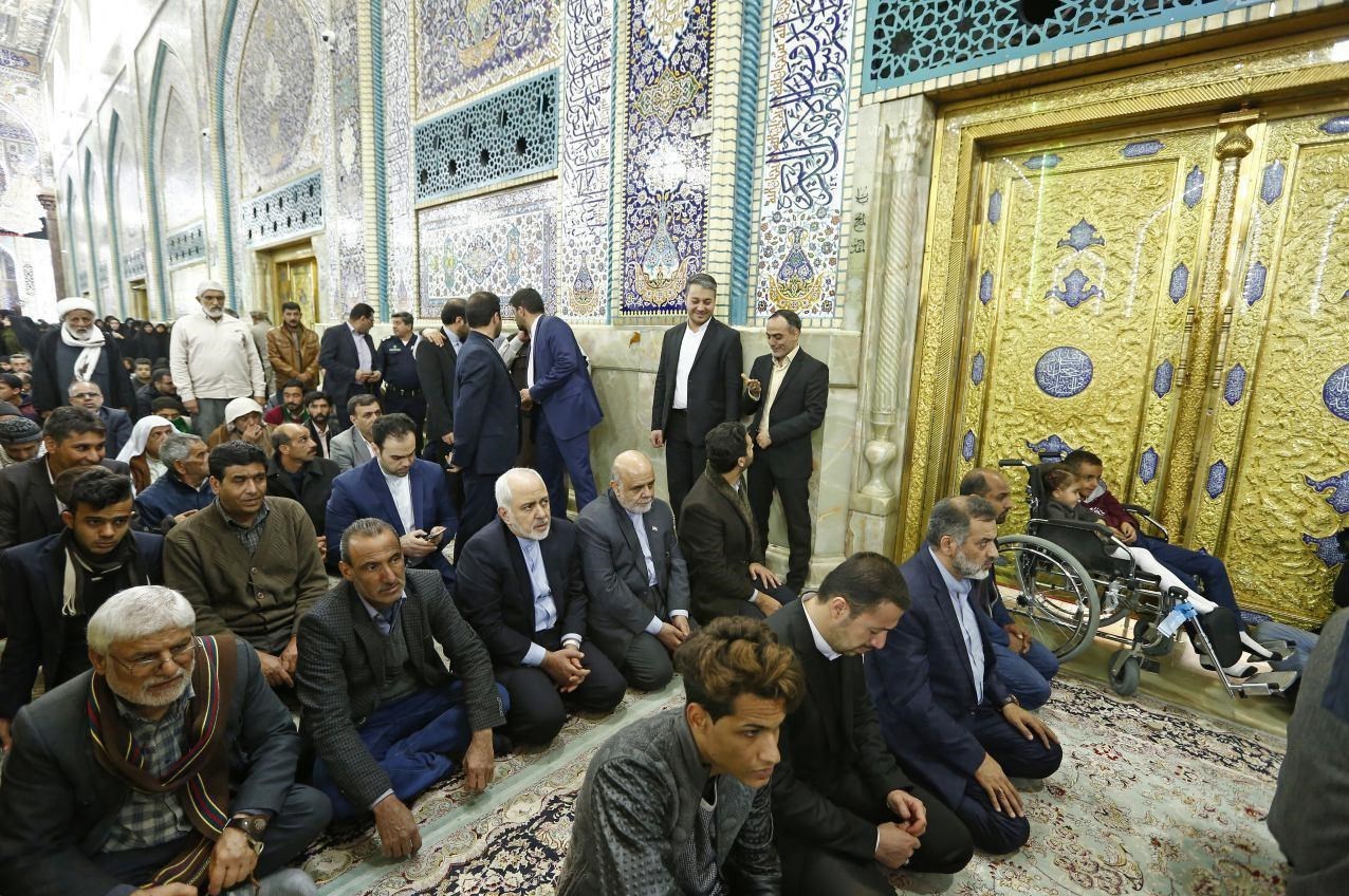 ایرانی وزیرخارجہ کی حرم امام حسین ع میں حاضری + تصویر