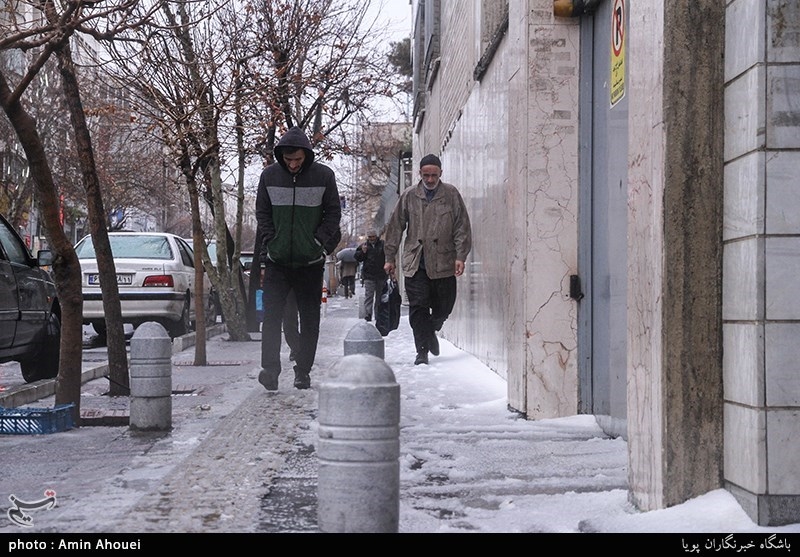 رگبار و تگرگ شدید تهران را غافلگیر کرد+عکس
