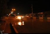 آب گرفتگی در زیر گذر میدان سپاه کرج بر اثر بارش شدید باران