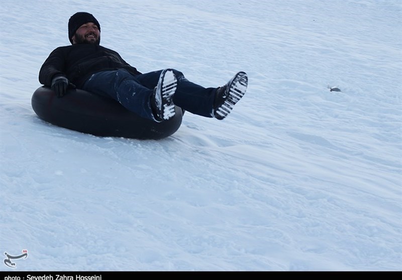 شادی و نشاط زمستانی مردم در پیست اسکی «پیام» مرند به روایت تصویر