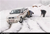هشدار وقوع بهمن در جاده‌های کوهستانی/بارش برف و باران در جاده‌های 4 استان