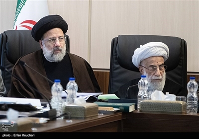 آیت الله احمد جنتی و حجت الاسلام ابراهیم رئیسی در جلسه مجمع تشخیص مصلحت نظام