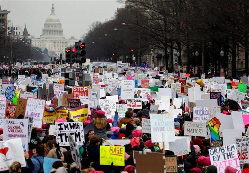 تظاهرات زنان در شهرهای مختلف آمریکا علیه ترامپ+تصاویر