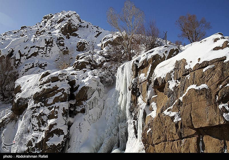 طبیعت زمستانی آبشار گنجنامه - همدان- عکس استانها تسنیم - Tasnim