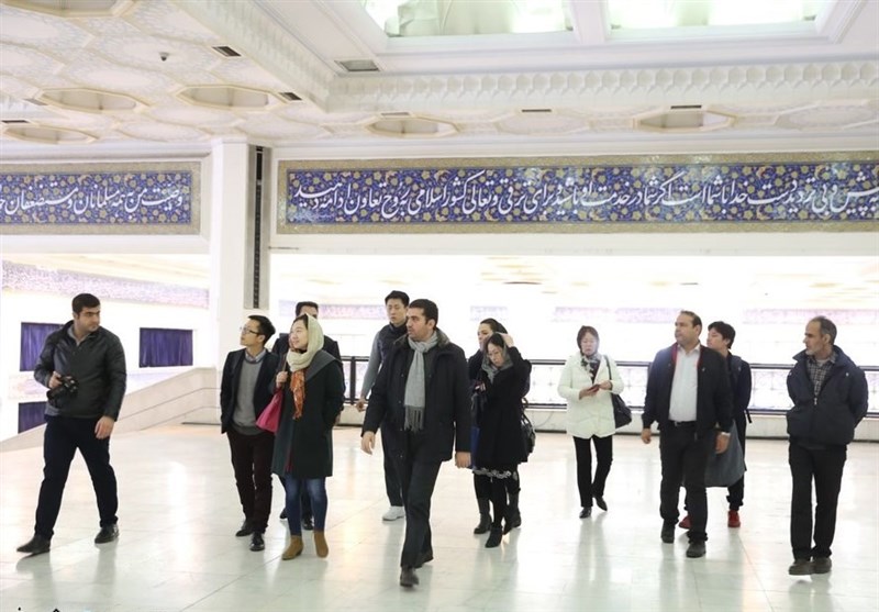 بازدید میهمان ویژه نمایشگاه کتاب از مصلی امام خمینی(ره)