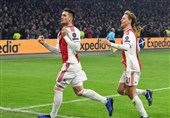 برشلونة یعلن التعاقد مع دی یونج