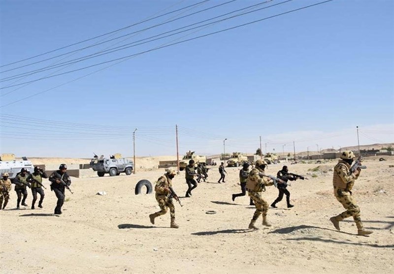 داعش مدعی حمله به نیروهای مصری در صحرای سینا شد