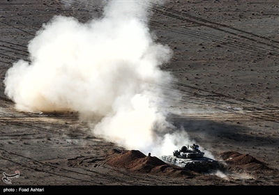 Army Ground Force Stages Large Scale Drill in Central Iran