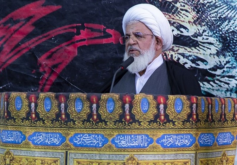 امام جمعه یزد: تن دادن به مذاکره، ایران را همانند عربستان برده آمریکا می‌کند