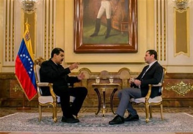 مادورو: ترامپ دنیا را تحقیر می‌کند/سال 2002 نیز توانستیم کودتا را پشت سر بگذاریم