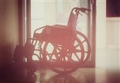 معلولین پاکستانی وسایل مورد نیاز خود را به صورت رایگان دریافت می‌کنند