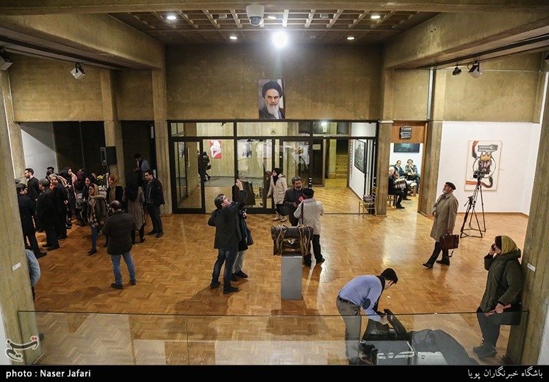 نمایشگاه &#171;پلاک 40&#187; یازدهمین جشنواره هنرهای تجسمی فجر با هدف مرور دستاوردهای هنر 40 ساله انقلاب اسلامی