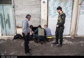 دستگیری خرده فروشان مواد مخدر و معتادان محله های شوش،هرندی و مولوی توسط ماموران نیروی انتظامی