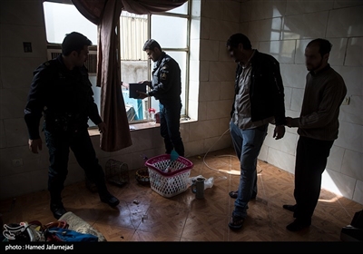 دستگیری خرده فروشان مواد مخدر و معتادان محله های شوش،هرندی و مولوی توسط ماموران نیروی انتظامی