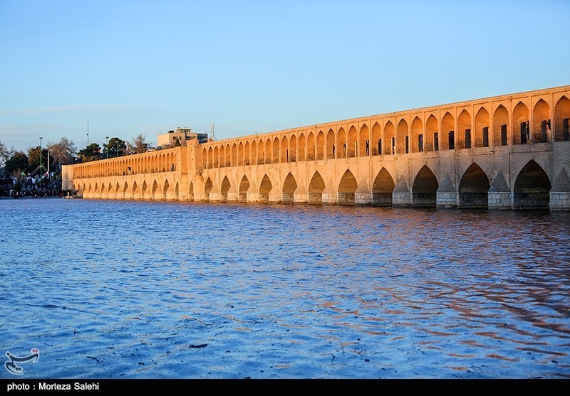 اصفهان| جریان دوباره آب در رودخانه زاینده‌رود