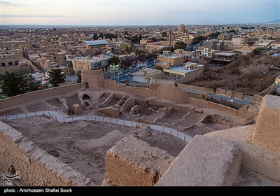 مصالح به کار رفته در این مجموعه متراکم خشت و گل بوده و خشت‌ها اغلب منتسب به معماری ساسانی است