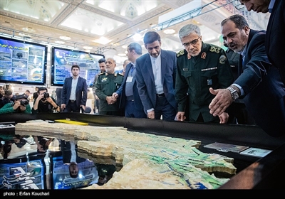 افتتاح معرض منجزات وزارة الدفاع الایرانیة
