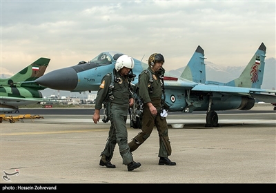 نمایشگاه دستاوردهای هوایی نیروهای مسلح در پایگاه یکم شکاری ترابری شهید لشکری تهران