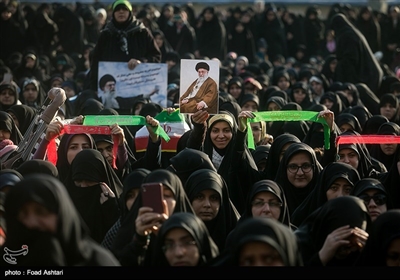 همایش دختران انقلاب