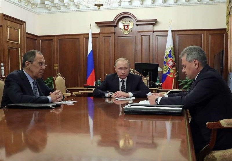 پوتین: مشارکت روسیه در پیمان موشکی متوقف شود