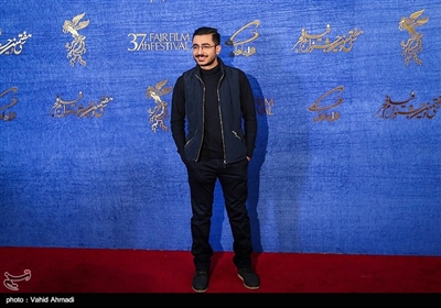 آرمین رحیمیان بازیگر فیلم شبی که ماه کامل شد در پنجمین روز سی‌وهفتمین جشنواره فیلم فجر