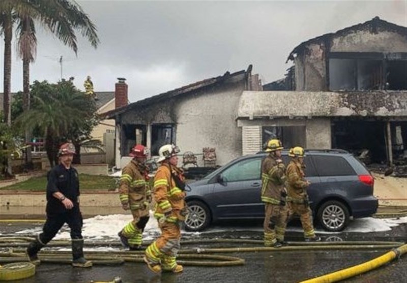 Video of Plane Crash in California Residential Area