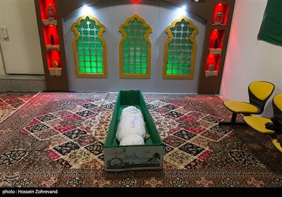 شهید "حبیب الله کندوانی"، فرزند صادق متولد هشتم فروردین ماه سال 1348 است. او پس از اعزام به جبهه در سال 1367 بر اثر " تک دشمن" در منطقه " زبیدات " به فیض شهادت نائل آمد