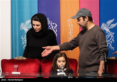 علی مصفا و لیلا حاتمی بازیگران فیلم مردی بدون سایه در نشست خبری - سی‌وهفتمین جشنواره فیلم فجر