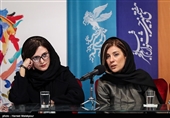 سارا بهرامی بازیگر و یلدا جبلی کارگردان در نشست خبری فیلم جمشیدیه - سی‌وهفتمین جشنواره فیلم فجر