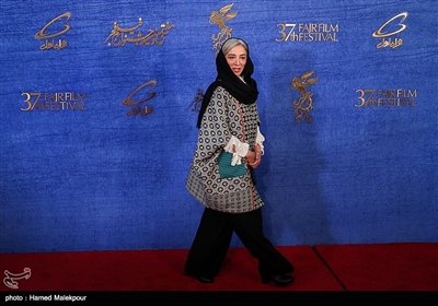 پانته‌آ پناهی‌ها بازیگر فیلم جمشیدیه در سی‌وهفتمین جشنواره فیلم فجر 