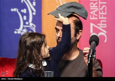 علی مصفا و آویسا سجادی بازیگران فیلم مردی بدون سایه در نشست خبری - سی‌وهفتمین جشنواره فیلم فجر