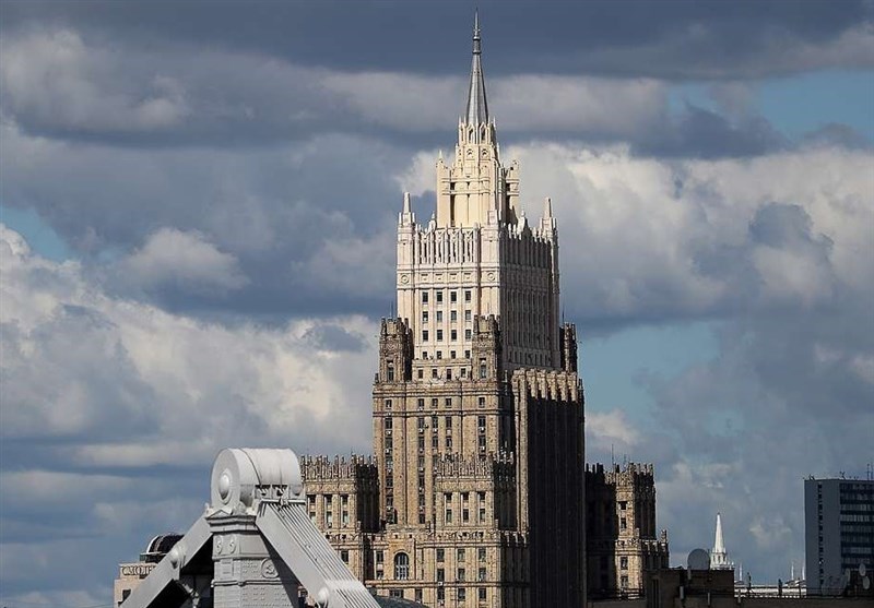 اعتراض مسکو به سخنان ماکرون علیه رسانه‌های روسیه