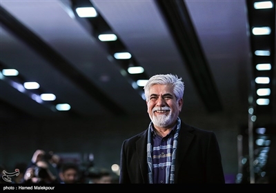 حسین پاکدل بازیگر فیلم «دیدن این فیلم جرم است» در سی‌وهفتمین جشنواره فیلم فجر 