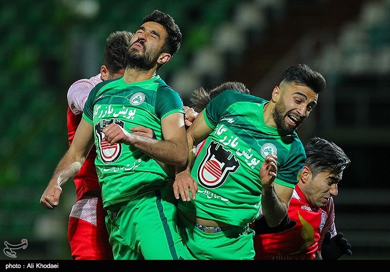 لیگ برتر فوتبال| تساوی ذوب‌آهن و ماشین‌سازی در نیمه اول