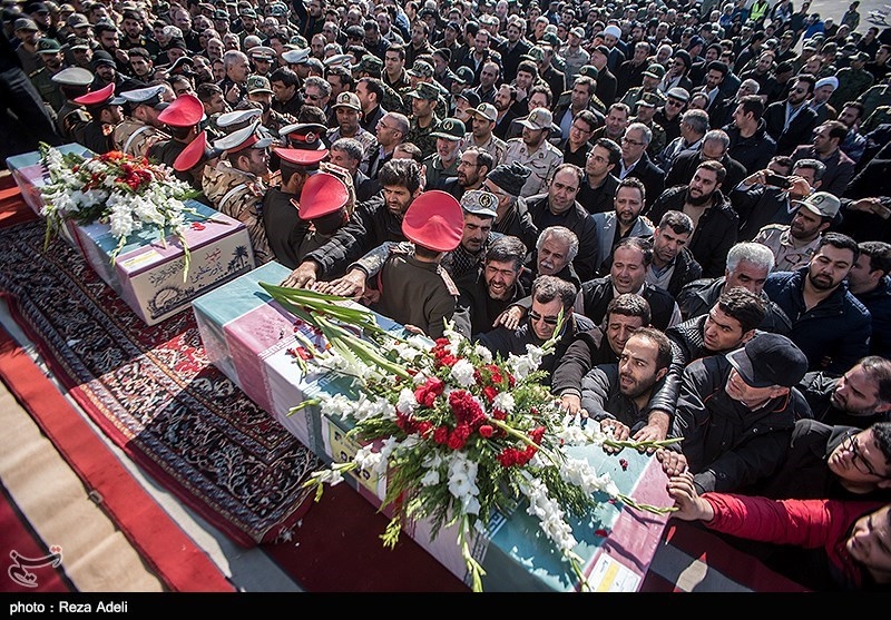 پیکرهای مطهر شهیدان ‌«آذرآبادی» و «عظیمی» پس از 35 سال در تبریز تشییع و تدفین شد